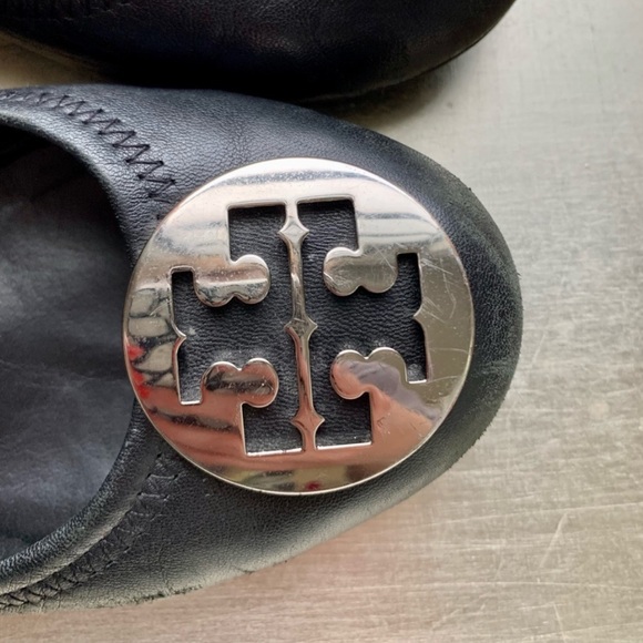 TORY BURCH medallion leather Reva ballet flats with logo - Picture 3 of 14